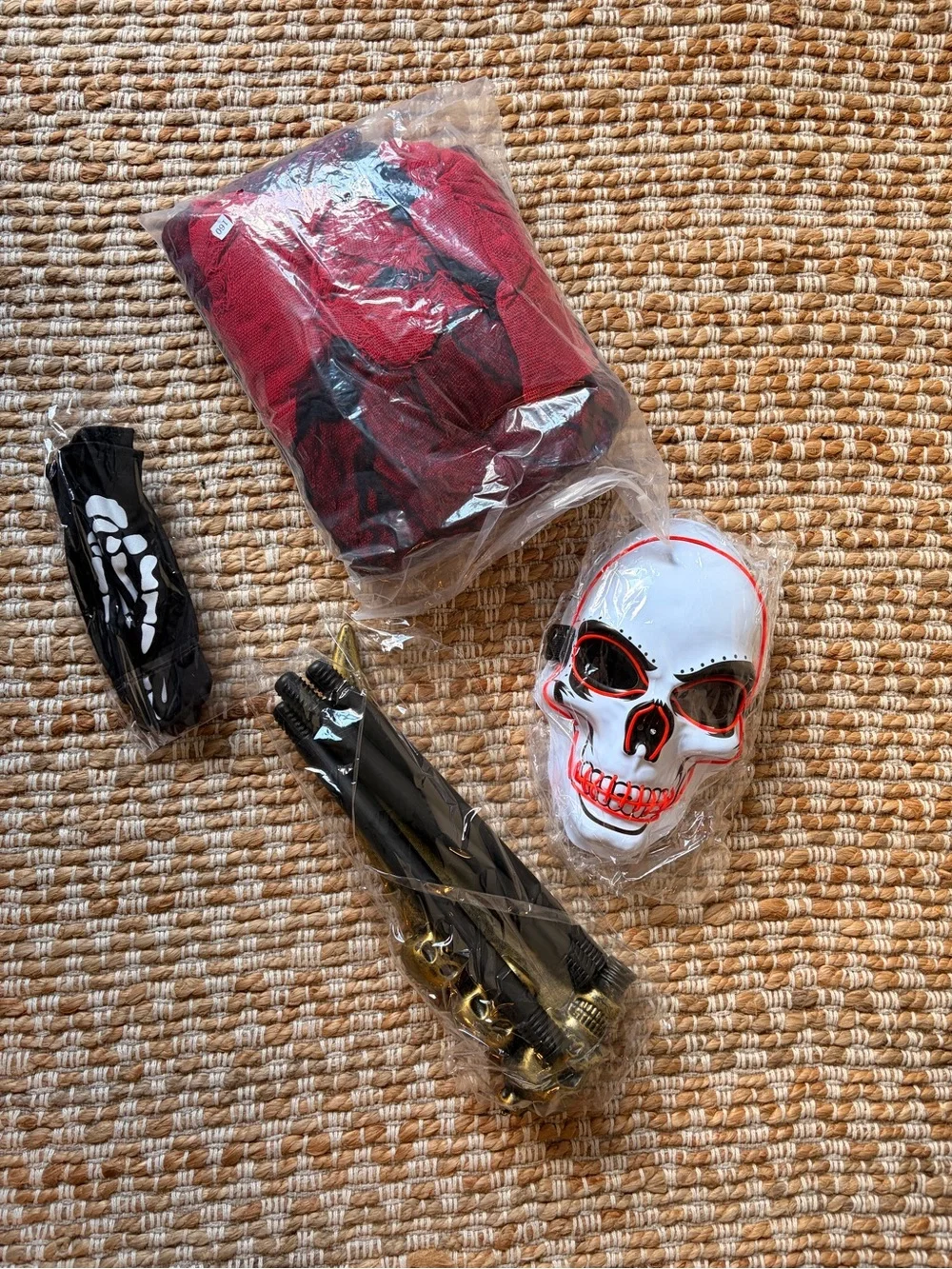 N/A scary red